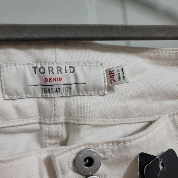 Torrid JEGGING SKINNY VINTAGE STRETCH HIGH-RISE JEAN FRENCH VANILLA size 24 - Picture 6 of 10